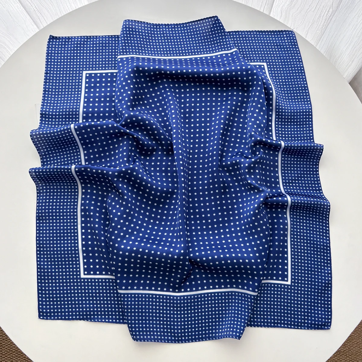 여성용 고급스러운 부드러운 새틴 소재의 사각형 스카프, - Silk Scarf Square 리뷰 및 가격